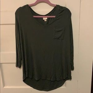 Long sleeve soft T-shirt